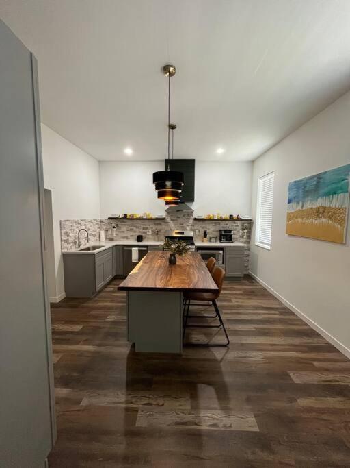 Luxury 2Br Within Walking Distance To Nightlife!! Vila Covington Exterior foto